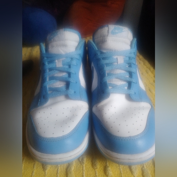 Nike size 10 - Picture 2 of 2